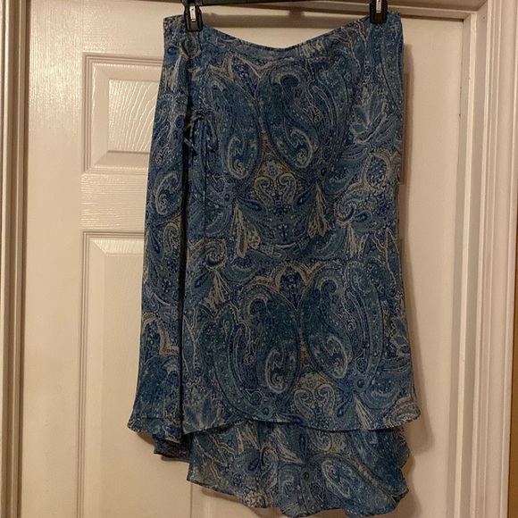 Emma James blue paisley, asymmetrical, ruffle hem skirt, women’s size 14 - Picture 2 of 9